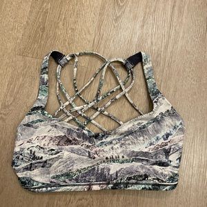 Lululemon free to be wild sports bra